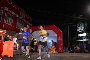 BIB: 4088
                            <button type="button" onclick="openModal(26258351)" class="btn btn-primary btn-sm float-right btn-popup" data-toggle="modal" data-target=".modal-high-quality">
                        <i class="fas fa-shopping-cart"></i> Add to Cart
                    </button>
                                            <button type="button" onclick="isThisMe(26258351, true)" class="btn btn-success btn-sm float-right btn-popup btn-isme hidden" data-toggle="tooltip" data-placement="bottom" title="นี่คือรูปของคุณใช่ไหม คลิกที่นี่เพื่อเอาเข้าอัลบั้ม">
                        <i class="fas fa-plus"></i> Add to album
                    </button>
                    <button type="button" onclick="isThisMe(26258351, false)" class="btn btn-warning btn-sm float-right btn-popup btn-isnotme hidden">
                        <i class="fas fa-ban"></i> Remove from album
                    </button>